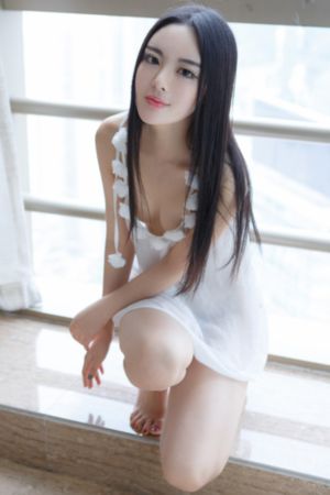 淫荡娇妻被淫记_超清在线播放观看