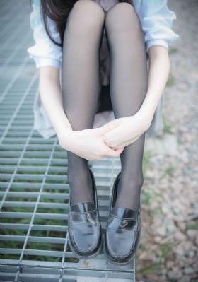 美女被男人桶_BD高清完整电影